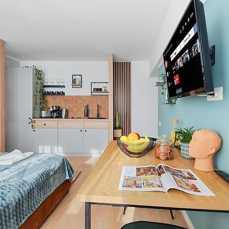 בוקרשט Mysa Modern Studio * Near Cismigiu Park * Netflix מראה חיצוני תמונה
