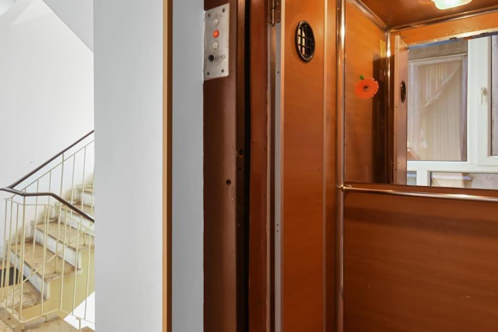 בוקרשט Mysa Modern Studio * Near Cismigiu Park * Netflix מראה חיצוני תמונה